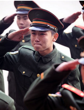 当兵的你离开部队那一刻的心情有谁懂